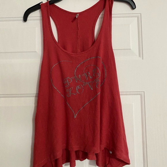 Tank Top ladies top is a size Large. - Picture 1 of 3